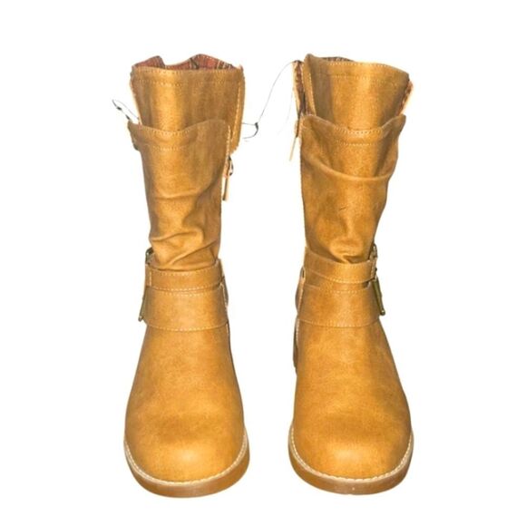 TORRID MOTO BOOTIE BOOTS NIB Cognac Colored  Side Zip  Size 8.5 Wide - Picture 3 of 16